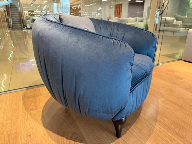 Armchair Club
