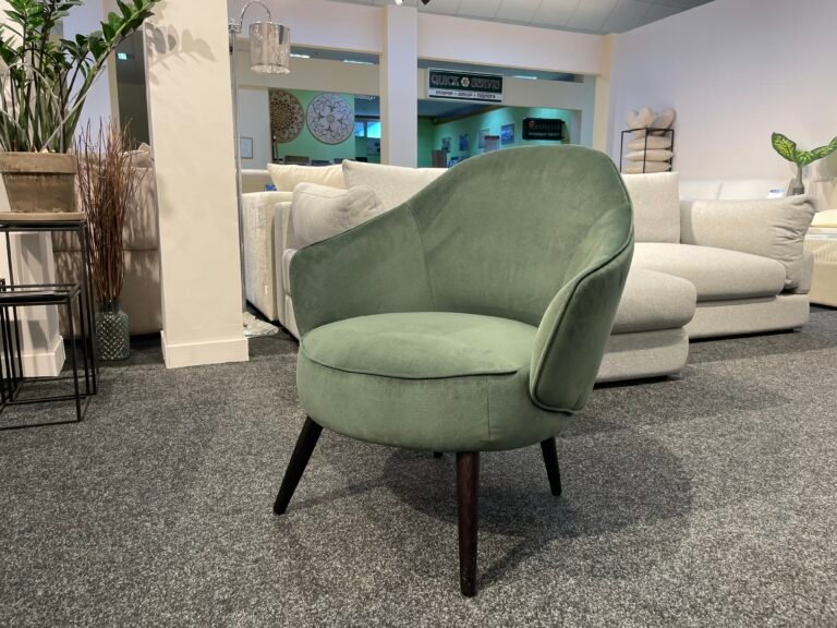 Armchair Victoria