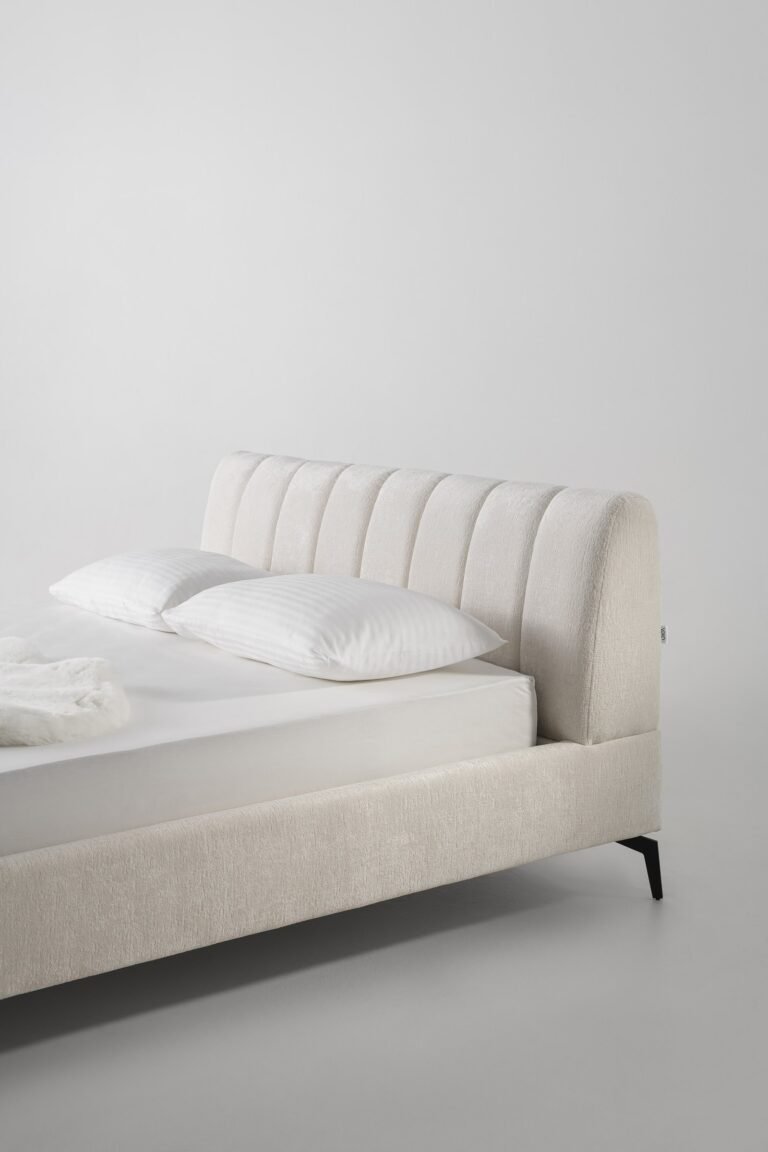 Bed Nikole