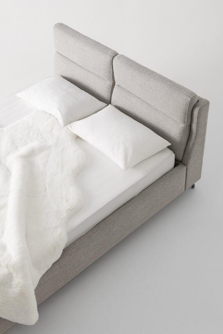 Bed Emily