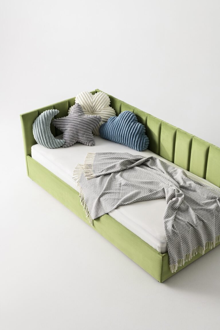 Bed Alice
