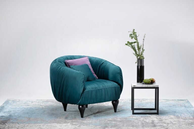 Armchair Club