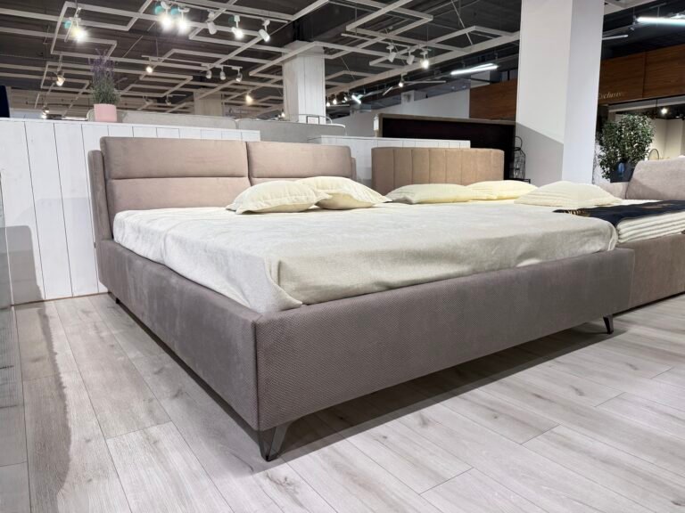 Bed Емілі